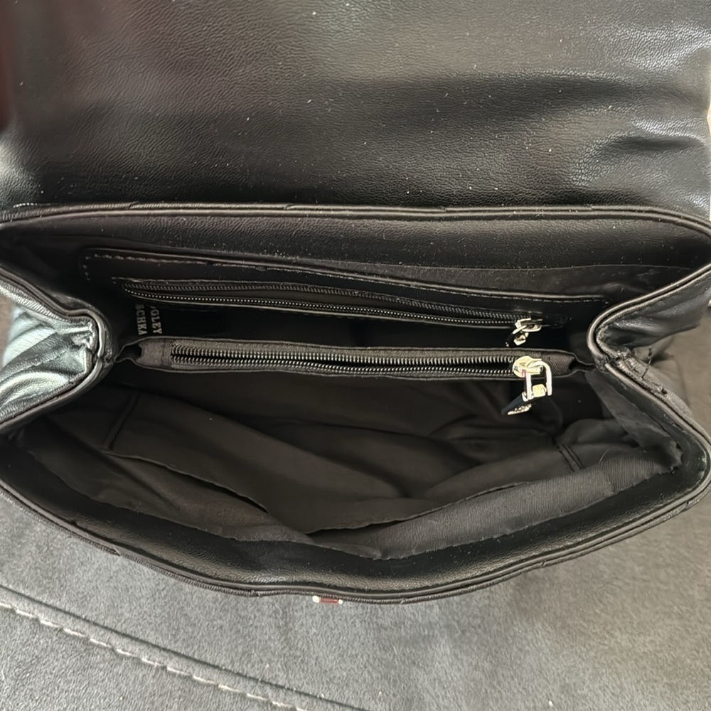 Badgley Mischka Black Vegan Leather Quilted Handbag - Picture 5 of 12